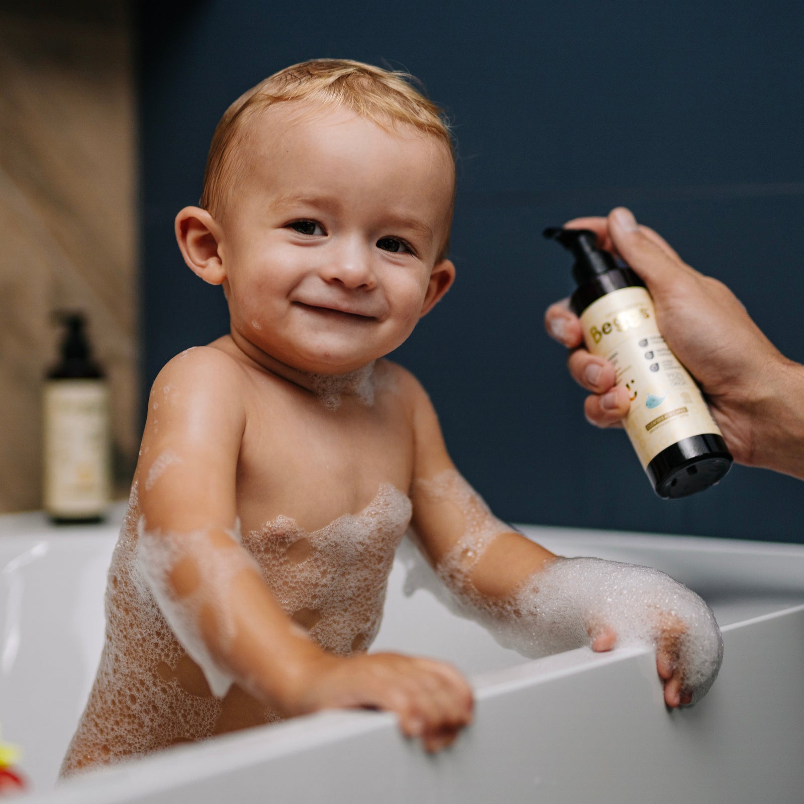 Dětský sprchový gel na tělo i vlasy (200 ml)